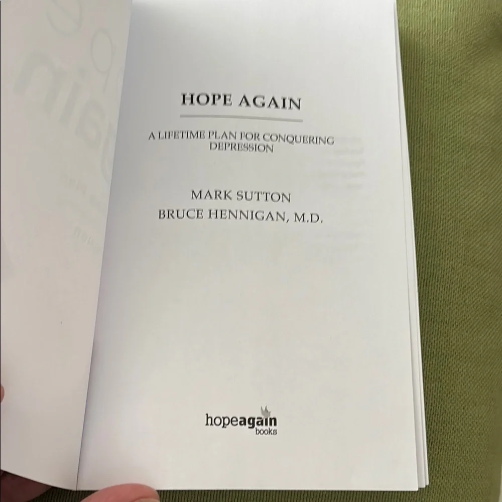 ❤️3 for $15!❤️ Hope Again Book by Mark Sutton and Dr. Bruce Hennigan